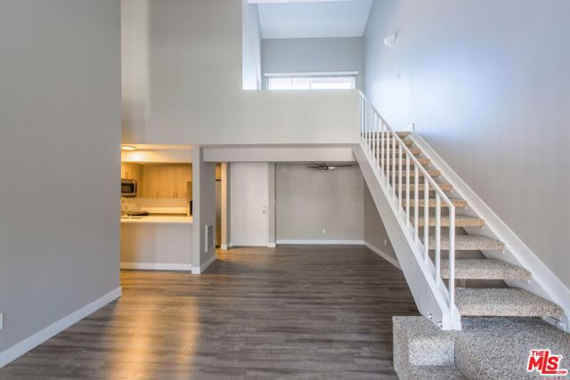 6600 Beachview Drive, Rancho Palos Verdes CA: https://media.crmls.org/mediaz/e7706822-93c2-460a-a0c9-4696f7d0743a.jpg