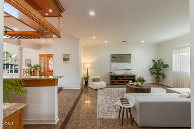 Detail Gallery Image 26 of 70 For 4926 Crown Ave, La Canada Flintridge,  CA 91011 - 3 Beds | 3/1 Baths