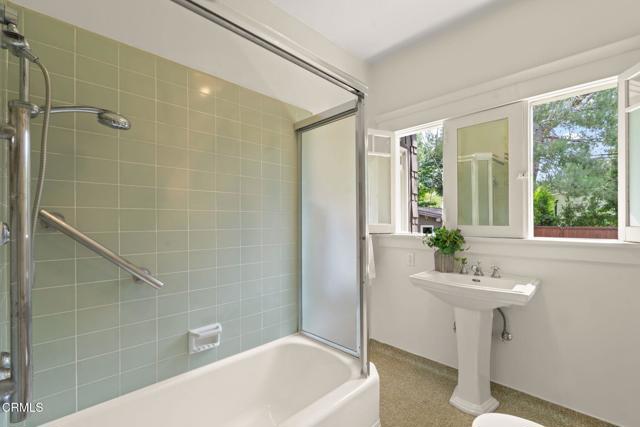 2039 Edgewood Drive, South Pasadena CA: https://media.crmls.org/mediaz/e7717850-4b80-439b-8788-7508da9002ea.jpg