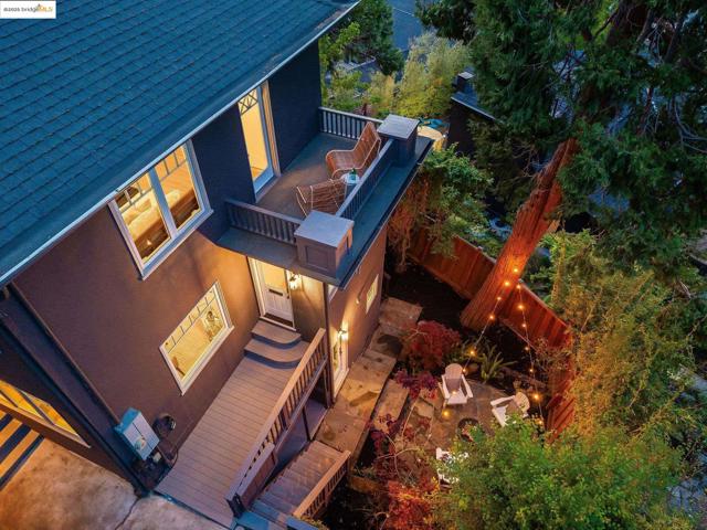 733 Carlston Ave., Oakland CA: https://media.crmls.org/mediaz/e7718a5d-59f9-4f44-af57-f0c6ee7efa6c.jpg