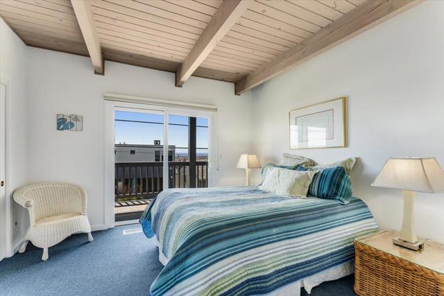 617 Beach Drive, Aptos CA: https://media.crmls.org/mediaz/e7719787-83d2-4410-b378-1378265bee6d.jpg