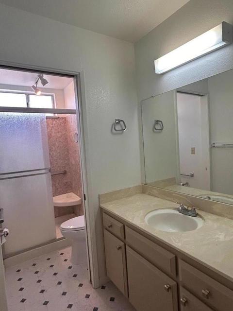 754 Meadowlark Avenue, Los Banos CA: https://media.crmls.org/mediaz/e771df15-4d4b-4c10-8e85-d71e30b74dbf.jpg