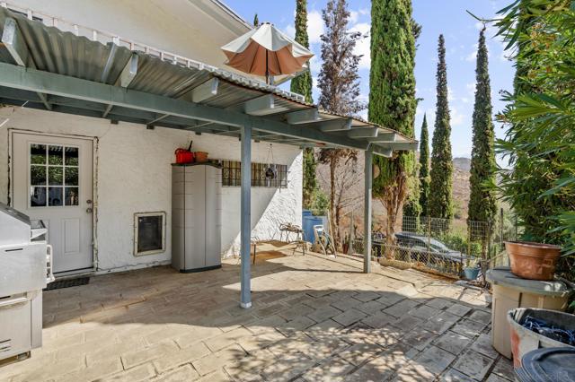 4426 MODEL A FORD LANE, El Cajon CA: https://media.crmls.org/mediaz/e7726201-b19d-4218-9435-184d9a00957c.jpg