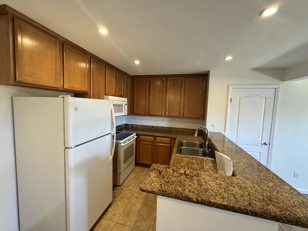 3454 Castle Glen Dr #123
