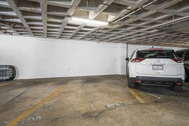 3211 5Th Ave, San Diego CA: https://media.crmls.org/mediaz/e773c5ad-0c50-475c-81e7-4f6144b934b6.jpg