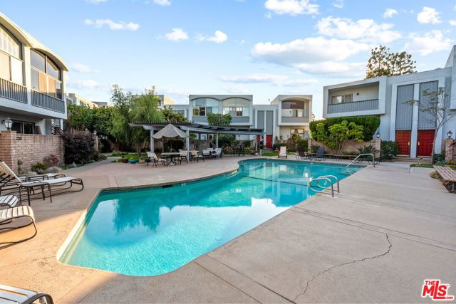 4771 La Villa Marina, Marina del Rey CA: https://media.crmls.org/mediaz/e773d1c0-e983-4b60-86ca-c18893936f9e.jpg