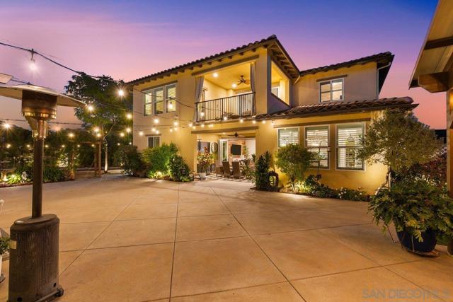 1217 Stockton Pl, Escondido CA: https://media.crmls.org/mediaz/e7743edf-41b4-434a-b9b8-8a6486639acb.jpg