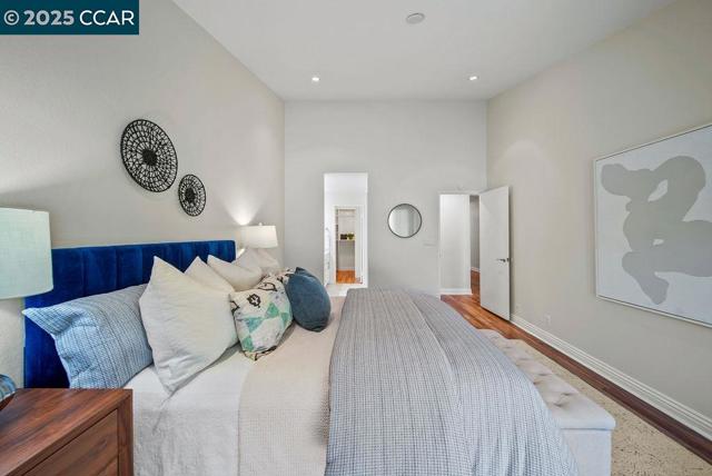 672 Savoy Ct, Walnut Creek CA: https://media.crmls.org/mediaz/e7754ec4-f4ef-4054-8b4d-abc2b868db48.jpg