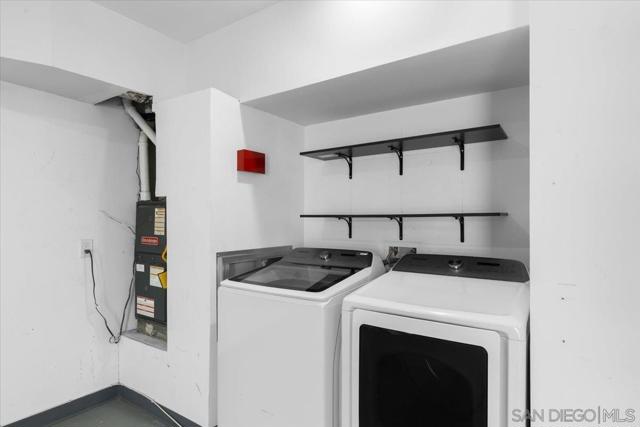 914 10th St, Imperial Beach CA: https://media.crmls.org/mediaz/e775d581-6f85-412a-9d29-ec897cb459e0.jpg