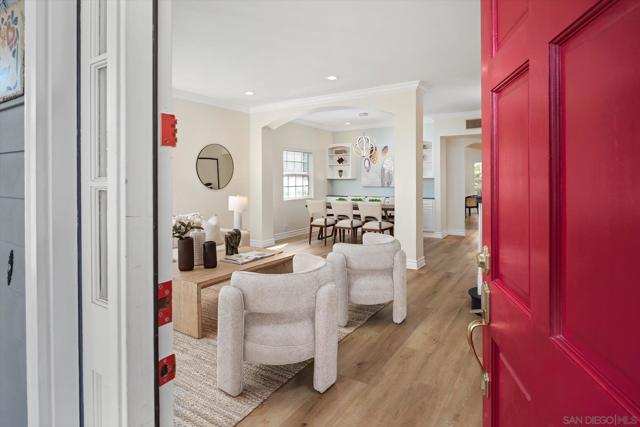 260 H Avenue, Coronado CA: https://media.crmls.org/mediaz/e776a403-b155-43b0-ba6d-e3814040faa3.jpg