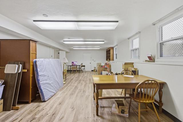 3900 Balboa Street, San Francisco CA: https://media.crmls.org/mediaz/e776bba7-abdd-402b-a3c4-f5ce6352c28f.jpg