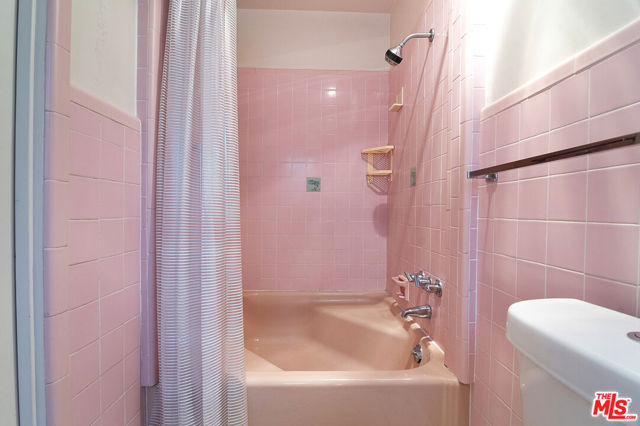 3580 Mountain View Avenue, Los Angeles CA: https://media.crmls.org/mediaz/e7776ac7-cf76-4a9b-a005-c47236a61678.jpg
