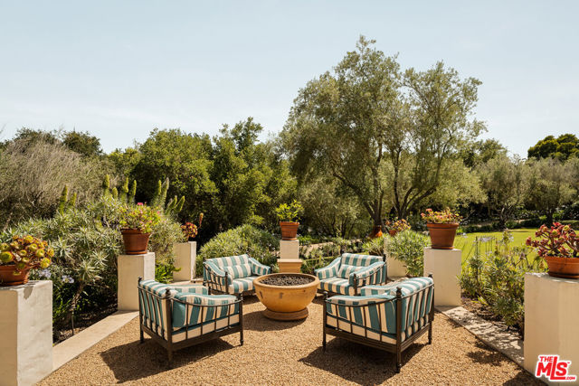 848 Picacho Lane, Santa Barbara CA: https://media.crmls.org/mediaz/e777e199-b347-41f2-adce-8acb4f87cc33.jpg