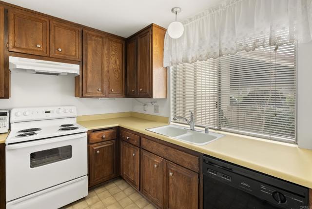 Detail Gallery Image 7 of 32 For 17463 Plaza Abierto #25,  Rancho Bernardo (San Diego),  CA 92128 - 2 Beds | 1 Baths