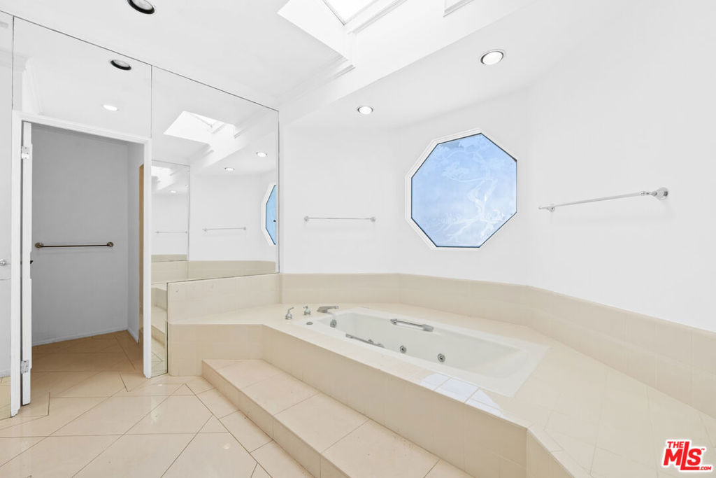 MLS #26854215 image #40