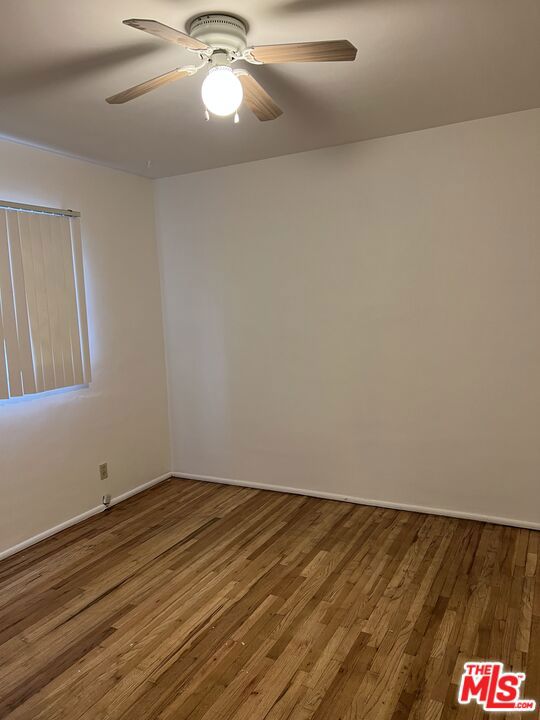 14535 Weddington Street photo 4