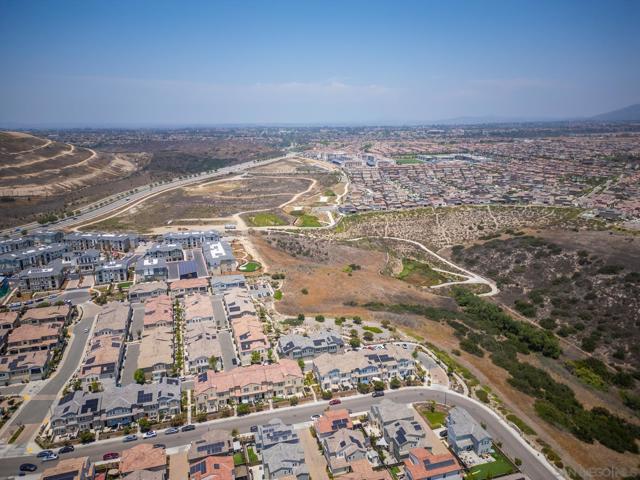 1257 Calle Datura, Chula Vista CA: https://media.crmls.org/mediaz/e77b20b3-8348-49c9-a20a-029884ffecaf.jpg