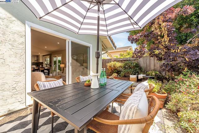 Image 33 of 54 For 32996 Soquel St