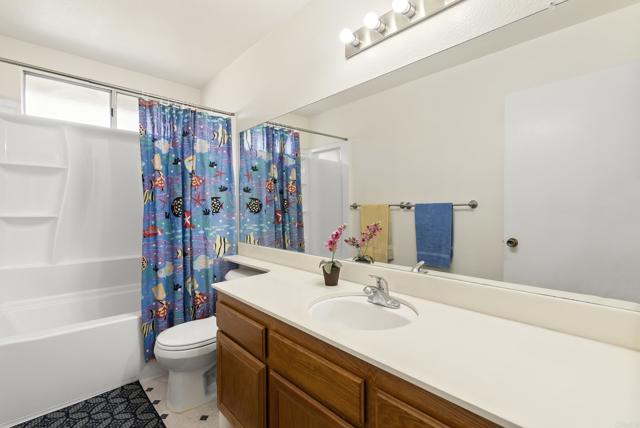 Detail Gallery Image 25 of 41 For 117 Shady Oak Road, San Diego,  CA 92114 - 4 Beds | 3 Baths