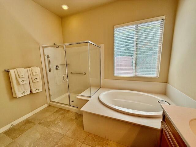 81676 Camino Los Milagros, Indio CA: https://media.crmls.org/mediaz/e77cfb5d-1d6f-4ab4-a3a1-d3991ca387d6.jpg