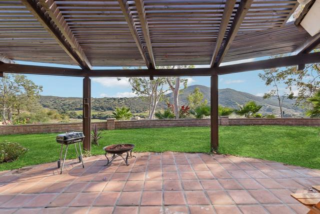 26086 Bear Valley Heights Road, Escondido CA: https://media.crmls.org/mediaz/e77d8448-0eab-4fa5-8052-b68952b236d8.jpg