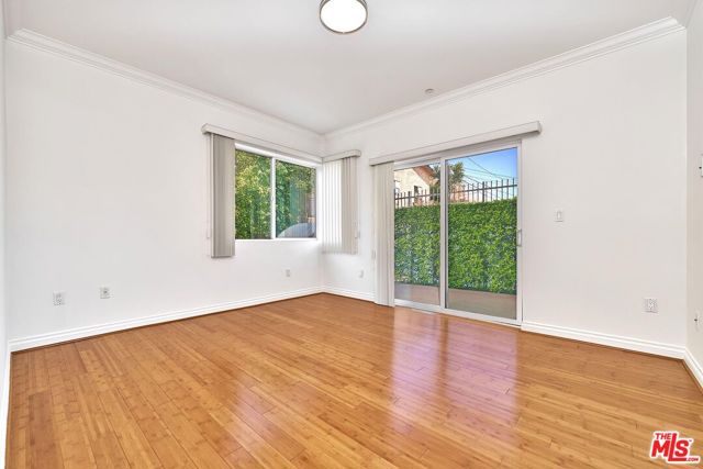 3061 W 12th Place, Los Angeles CA: https://media.crmls.org/mediaz/e77dc433-0b9c-45f7-ab6a-882a3e87e0ac.jpg