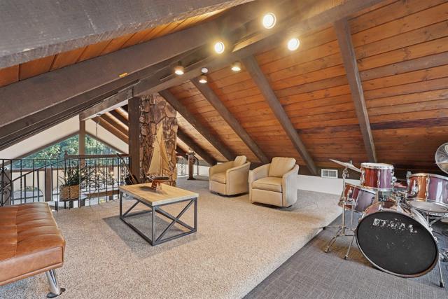 1722 Tierra Libertia Rd, Escondido CA: https://media.crmls.org/mediaz/e77e1675-e8f1-4f34-a921-c11f028e7ada.jpg