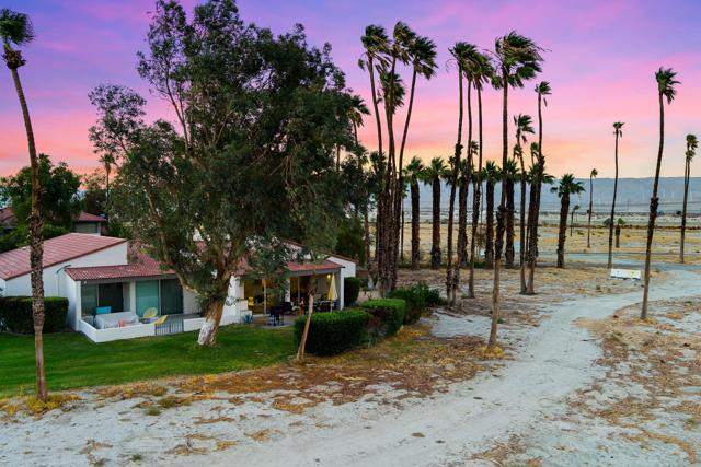 2501 N Whitewater Club Drive, Palm Springs CA: https://media.crmls.org/mediaz/e77e61c7-23ee-4c54-a051-815053c82f85.jpg