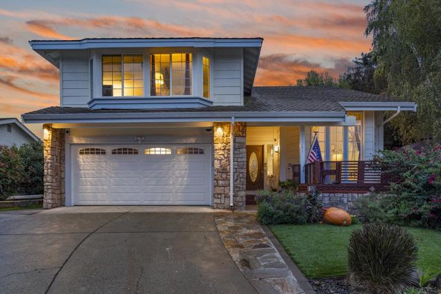 16761 Dry Creek Court, Morgan Hill CA: https://media.crmls.org/mediaz/e77e836a-fba7-424f-9eae-71d53fe961bc.jpg