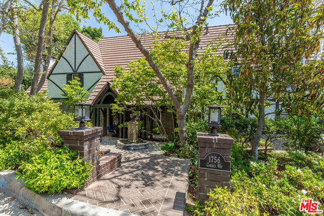 1756 Correa Way, Los Angeles CA: https://media.crmls.org/mediaz/e77f9e03-a778-46a4-b011-b6b92d012d0b.jpg