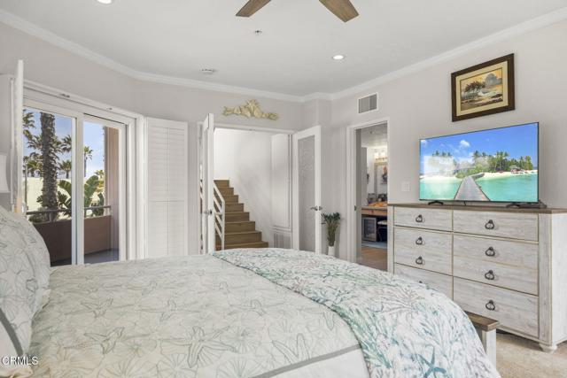 5270 W Wooley Road, Oxnard CA: https://media.crmls.org/mediaz/e77fb2f3-dd69-4c06-b7a5-25d61f7bcafa.jpg