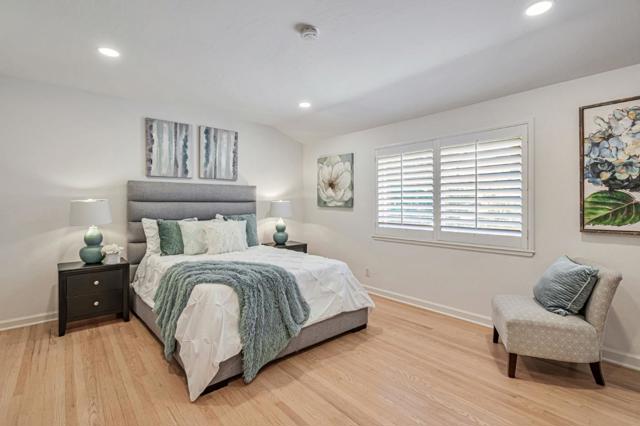 141 Cambrian View Way, Los Gatos CA: https://media.crmls.org/mediaz/e78021b7-1d41-4ec6-b3d1-8732611f8986.jpg