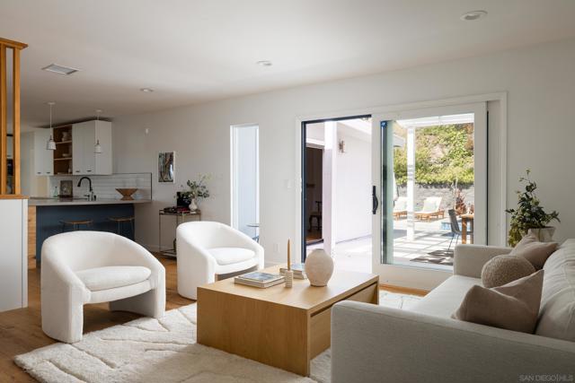 6529 Manana Place, San Diego CA: https://media.crmls.org/mediaz/e78086fd-dbdb-41c7-9077-5d312574e4bf.jpg