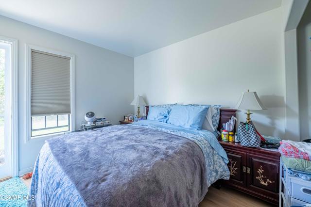 11300 Highridge Court, Camarillo CA: https://media.crmls.org/mediaz/e780928e-18a1-44c4-98e1-6a0214efd136.jpg