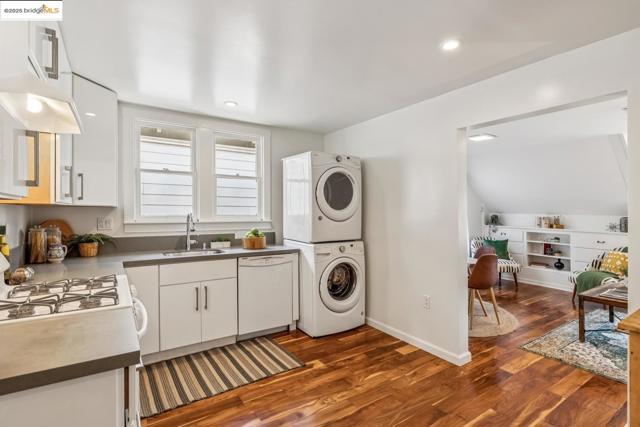 1936 Berryman ST, Berkeley CA: https://media.crmls.org/mediaz/e781811c-068e-4930-ac05-836e8711b2da.jpg