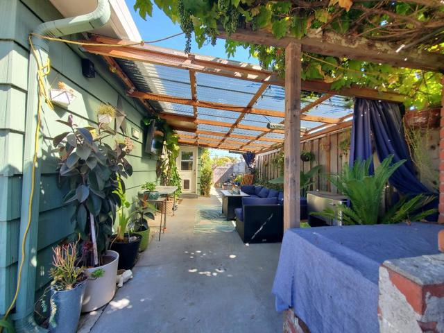 124 Clifford Avenue, Watsonville CA: https://media.crmls.org/mediaz/e781941e-b207-4087-ad1e-35a91f06623d.jpg