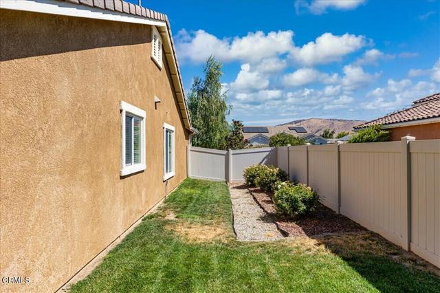 908 Valerie Lane, Tehachapi CA: https://media.crmls.org/mediaz/e781eecf-e994-45f4-b8cd-c9f44b99290d.jpg