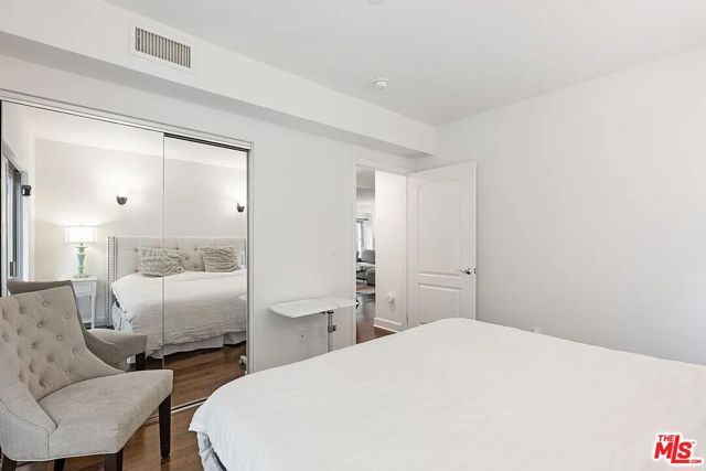 1522 Amherst Avenue, Los Angeles CA: https://media.crmls.org/mediaz/e782009c-c820-4173-9a18-38bd26df01e2.jpg