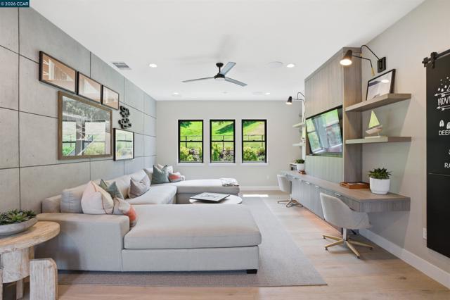 Image 41 of 59 For 108 Brumby St