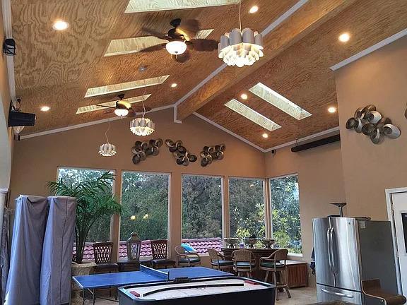 13605 Surrey Lane, Saratoga CA: https://media.crmls.org/mediaz/e783d8b9-9a63-4c06-8ed3-df4d628ddc90.jpg