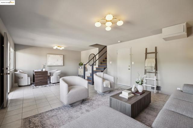 6251 Highland Ave, Richmond CA: https://media.crmls.org/mediaz/e78404f9-6dcc-4368-8503-bb7a148d12d3.jpg