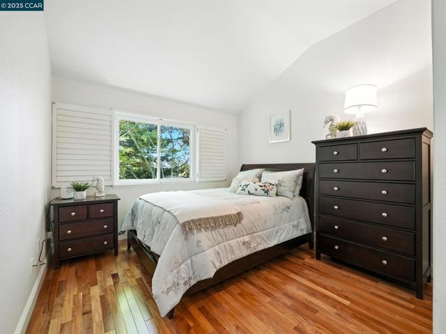 3052 Miwok Way, Clayton CA: https://media.crmls.org/mediaz/e78541b9-3acd-4ac1-beea-a8beaad89013.jpg
