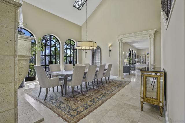 5305 La Crescenta, Rancho Santa Fe CA: https://media.crmls.org/mediaz/e785a13c-bcfe-4f69-856e-252ebf715bfc.jpg
