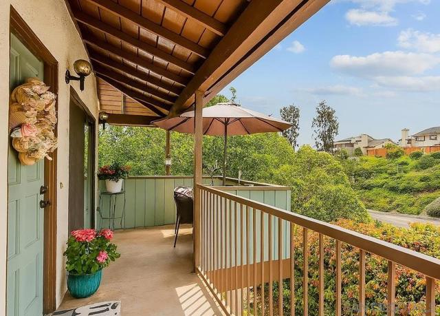 9757 Caminito Cuadro, San Diego CA: https://media.crmls.org/mediaz/e7862b09-6a9c-42c8-b3c9-867aa8309a69.jpg