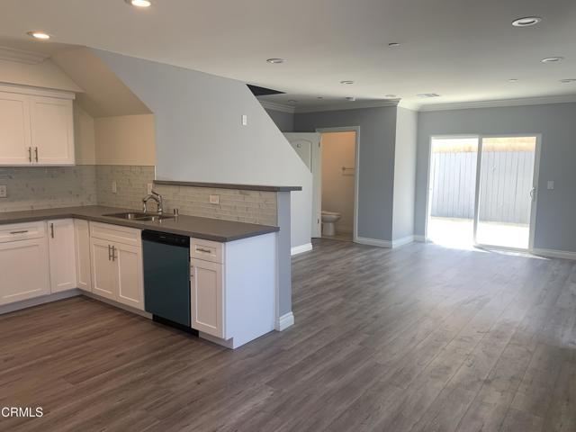 729 S Kern Avenue, Los Angeles CA: https://media.crmls.org/mediaz/e786713e-1f9d-4317-8d2e-ea489f4e4937.jpg
