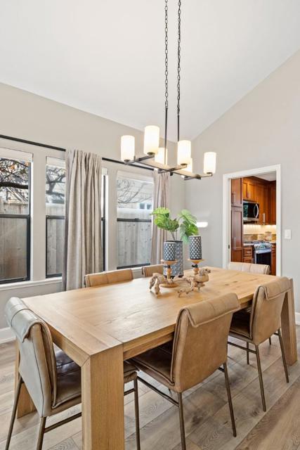 229 Marvilla Circle, Pacifica CA: https://media.crmls.org/mediaz/e7872d2b-24d6-43eb-90da-48ba505cf74e.jpg