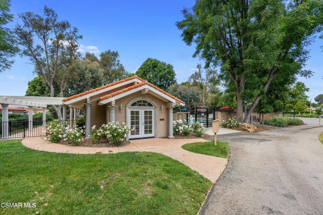 1635 Swansea Place, Westlake Village CA: https://media.crmls.org/mediaz/e7877f20-5df6-46be-aeec-db1c6905c794.jpg