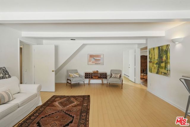 1527 Bainum Drive, Topanga CA: https://media.crmls.org/mediaz/e7878298-c2a7-45d0-bf81-ae1d076d700b.jpg