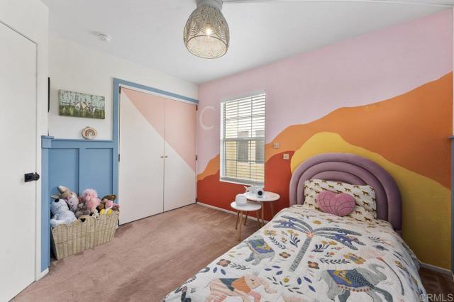 305 Cobblestone Place, Santee CA: https://media.crmls.org/mediaz/e788af76-2b84-4c3c-a6f8-7cddd3800f44.jpg