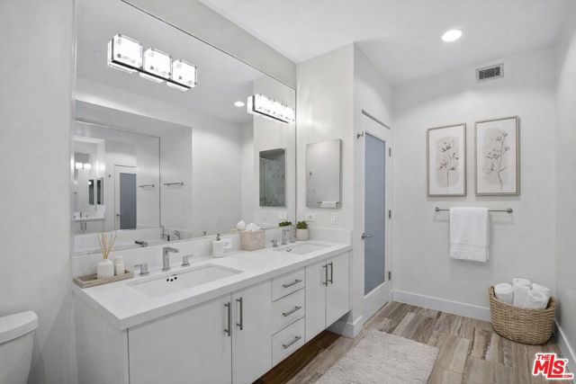 11023 Fruitland Drive, 401 photo 7